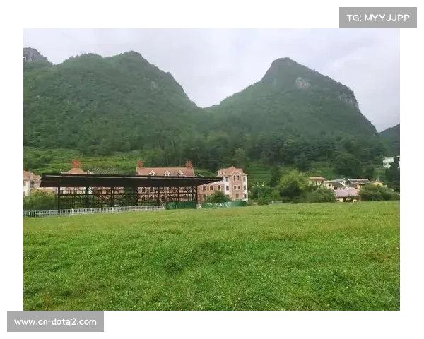 攀岩小镇配套升级 月照客栈成为六盘水站指定住宿点推动旅游发展